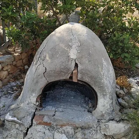 Traditional House Kakopetra * Vivári