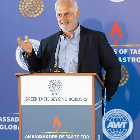 Traditional House Kakopetra בית נופש