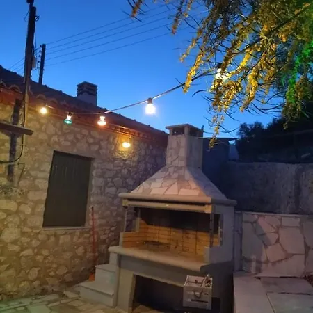 בית נופש Traditional House Kakopetra *