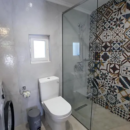 Traditional House Kakopetra בית נופש Vivári