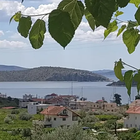 Traditional House Kakopetra בית נופש Vivári
