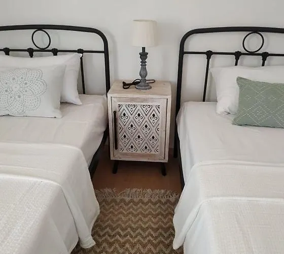 Traditional House Kakopetra Ferienhaus Vivári