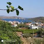 Traditional House Kakopetra بيت للعطل