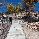 Traditional House Kakopetra بيت للعطل Vivári