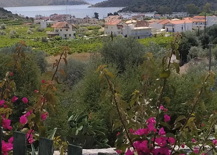 Traditional House Kakopetra Hébergement de vacances